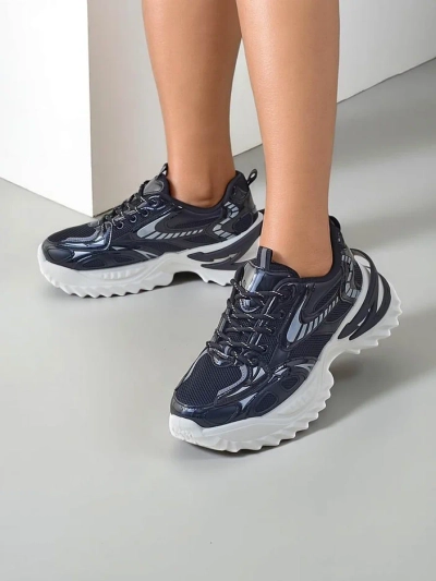 Royalfashion Baskets de sport pour femmes sur une semelle plus épaisse Nettes