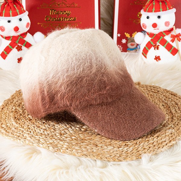 Chapeau de fourrure avec une visière en marron - Casquettes