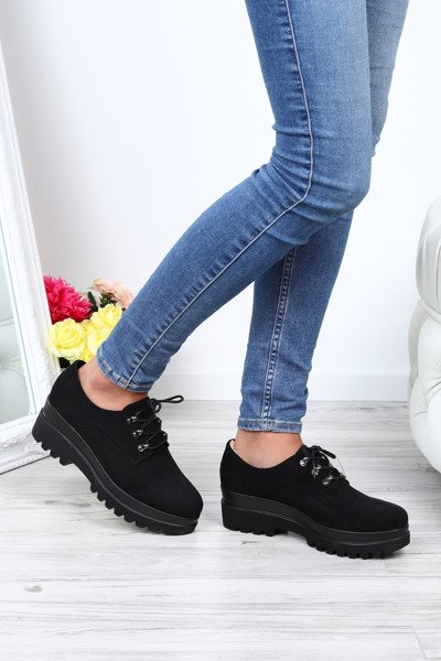 Czarne półbuty na wysokiej platformie Erica- Obuwie