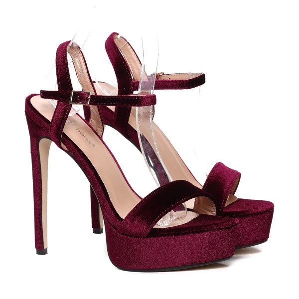 Burgundowe szpilki z weluru - Obuwie