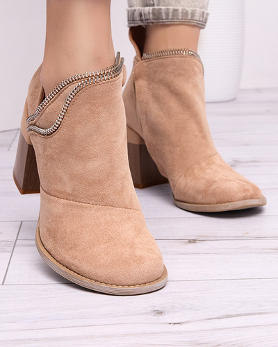Bottes isolées marron clair pour femmes sur le poteau Mukis - Chaussures