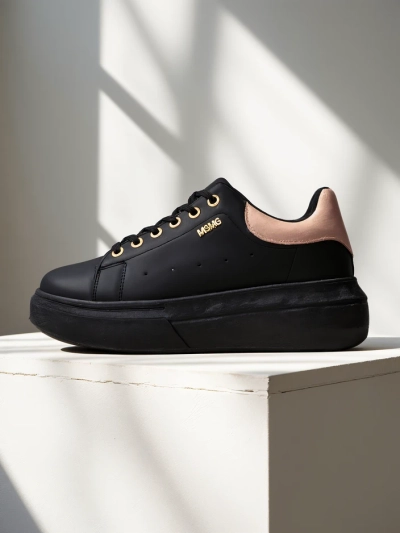 Sneakers pour femmes Callista Royalfashion noires plateformes cuir écologique