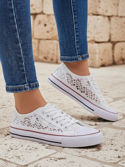 Aurelia Bianco - Baskets blanches ajourées Royalfashion en tissu, taille 40