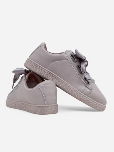 Baskets en éco-cuir Royalfashion pour femmes avec lacets décoratifs Etti