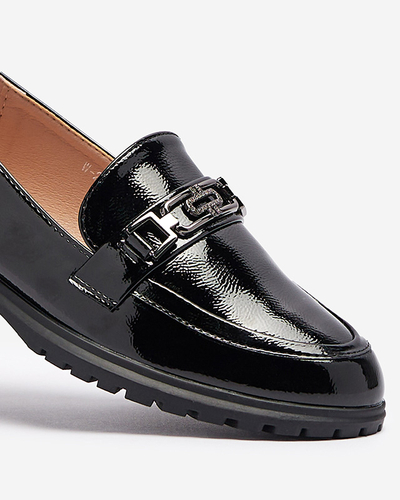 Mocassins laqués pour femmes avec ornement en noir Horiff- Footwear