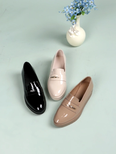 Mocassins en cuir verni pour femmes Royalfashion Arefel