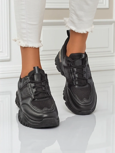 Baskets pour femmes Arete Nero à semelle plate en cuir écologique