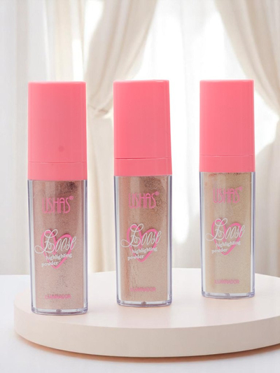 USHAS Enlumineur libre pour le visage avec éponge Golden Petal