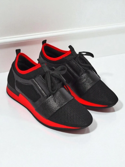 Sneakers pour femmes Artemida Nero en tissu et cuir écologique avec accent rouge