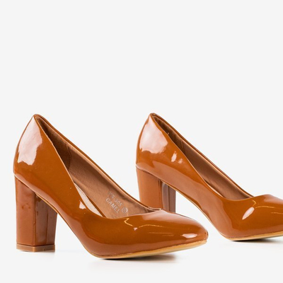 Escarpins vernis marron sur le montant Wotolli - Chaussures 1