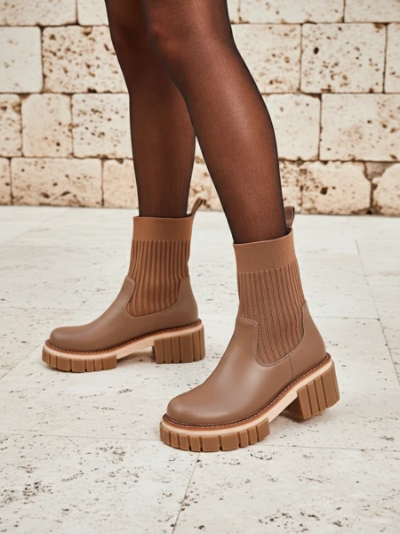 Bottines pour femmes à talon bloc en cuir écologique Ivy Storm