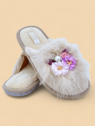 Chaussons en fourrure Royalfashion pour femmes avec fleurs Ederra