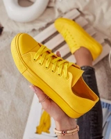 jaune