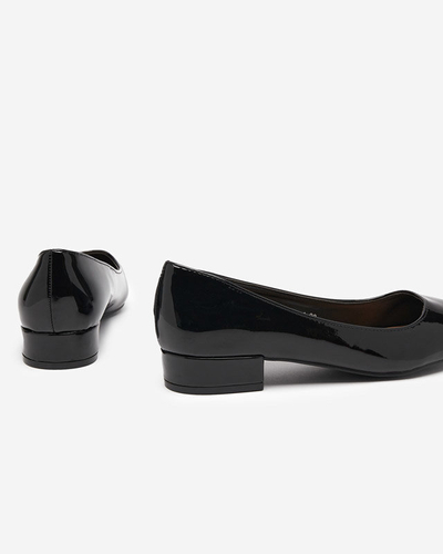 OUTLET Escarpins à talon plat laqués en noir Oki- Footwear