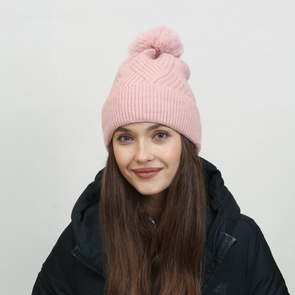 Bonnet rose isolé pour femme avec pompon - Accessoires