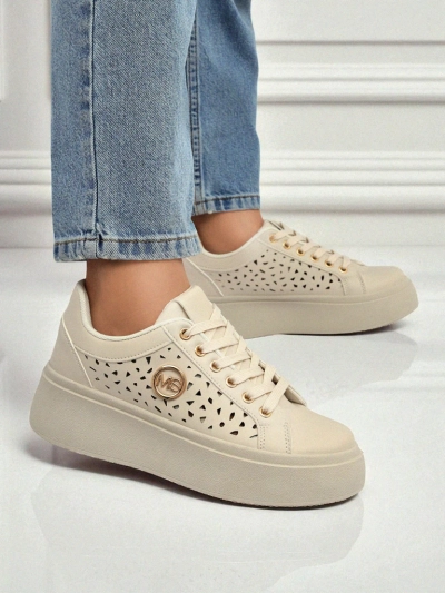 Sneakers Écrues à plateforme pour femmes Boreas Royalfashion en cuir écologique