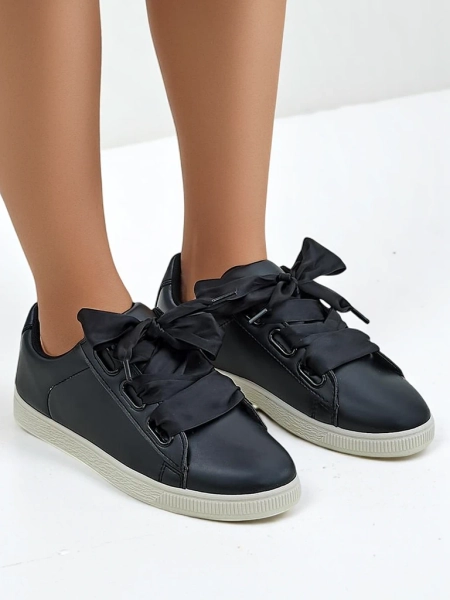 Baskets éco-cuir Royalfashion pour femmes avec lacets décoratifs Etti