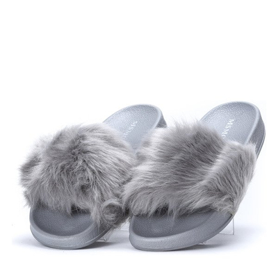 Jasnoszare klapki z futerkiem Millie- Obuwie