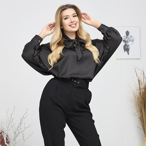 Blouse longue noire en satin pour femme avec lien - Vêtements