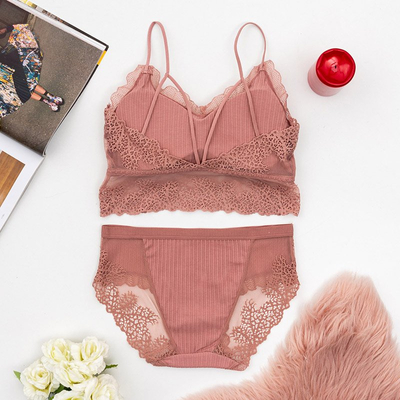 Ensemble lingerie femme rose avec dentelle - Sous-vêtements