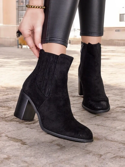 Bottines pour femmes en éco-suède Royalfashion à talon bloc Cesios
