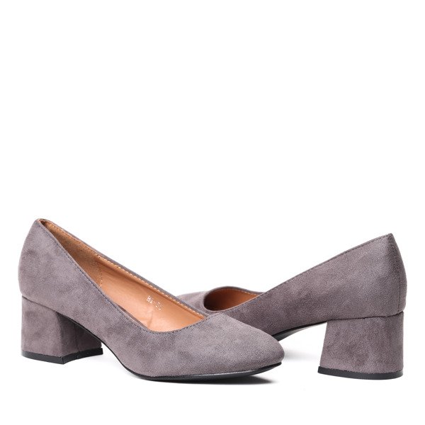 Czarne czółenka na niskim słupku Tinsley- Obuwie