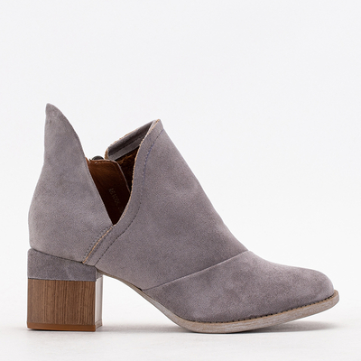 Bottes isolées grises pour femmes sur le poteau Karela - Chaussures