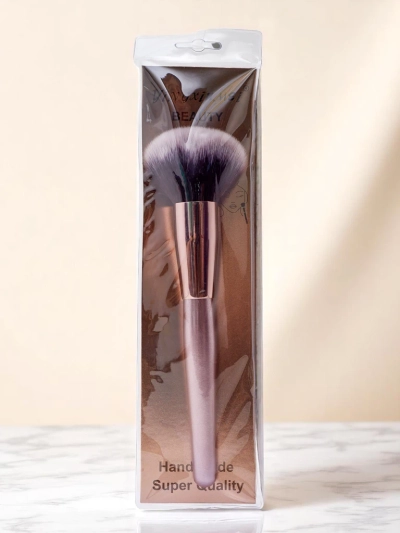 Pinceau de maquillage pour l'application de la poudre