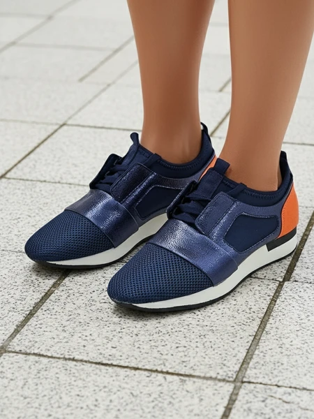 Vittoria Chaussures Bleu Marine pour Femmes en Cuir Écologique