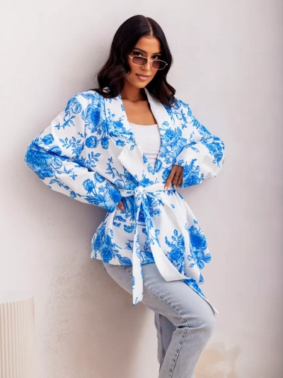 Ensemble floral pour femmes Royalfashion avec un blazer noué et une jupe-shorts