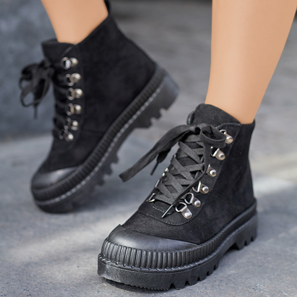 Bottines à lacets noires pour femmes a'la boots Neridas - Footwear