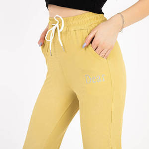 jaune