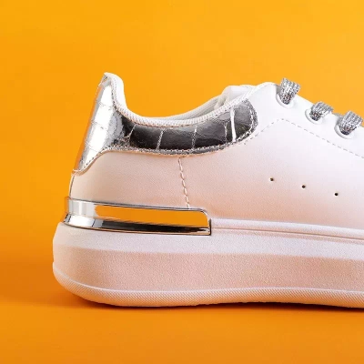 OUTLET Chaussures de sport femme blanches et argentées Pamelia - Vêtements