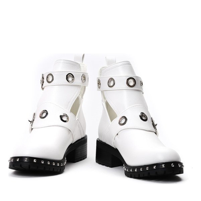 Białe workery z wycięciem Kallie- Obuwie