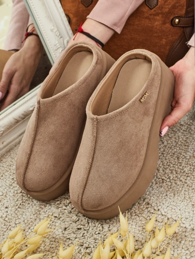 Bottes courtes style bottes de neige pour femmes avec fourrure Calindra