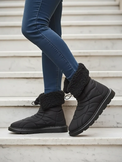 Bottes pour femmes Royalfashion comme des bottes de neige Oferita
