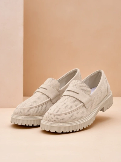 Mocassins pour femmes Callista beiges, cuir écologique, talon plat 4 cm