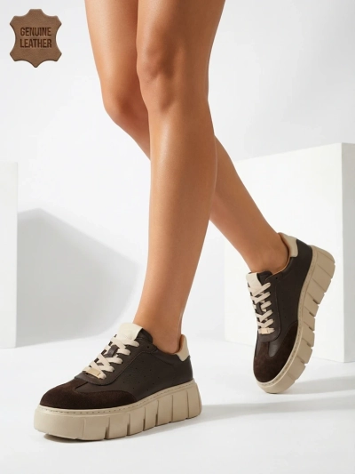 Baskets de sport pour femmes en cuir naturel Taures