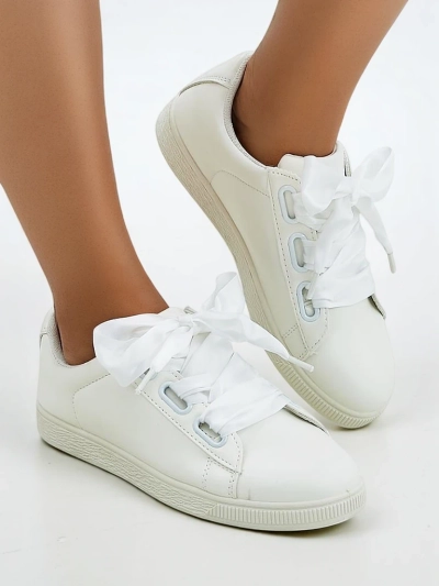 Baskets en éco-cuir pour femmes Royalfashion avec lacets décoratifs Etti