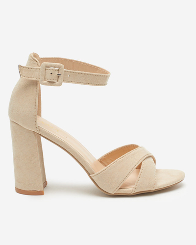 OUTLET Sandales beiges pour femmes sur le poteau Lexyra - Chaussures