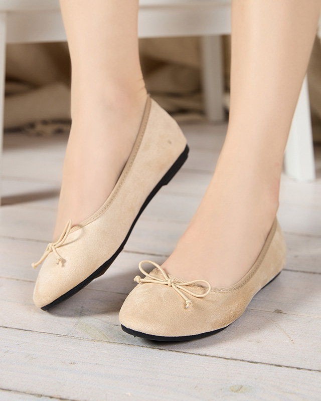 OUTLET Ballerines en éco-suédine beige avec nœud Viassi. Des chaussures