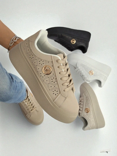 Sneakers plateforme pour femmes Callista Royalfashion écru cuir écologique