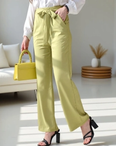 jaune