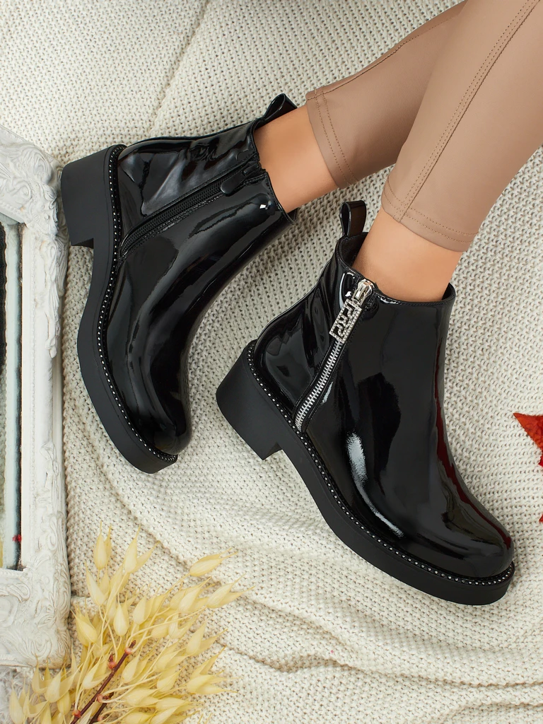 Bottines vernies pour femmes en cuir écologique Calvera