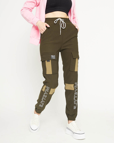 Pantalon cargo femme vert foncé avec inscriptions - Vêtements