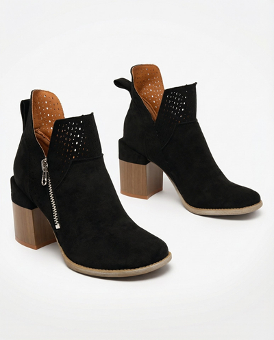 Royalfashion Bottes stiletto ajourées noires Veviret