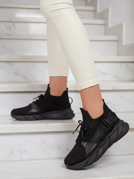 Esmeralda Sneakers Noires à Talon Plat
