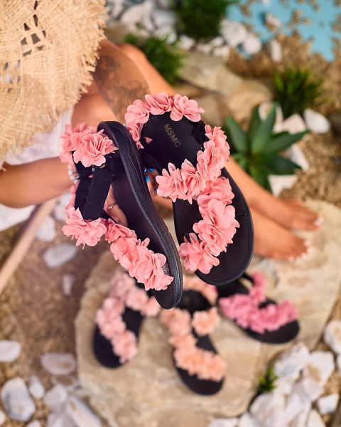 Royalfashion Sandales femmes corail avec fleurs Alferroy