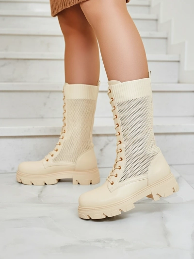 Royalfashion Bottes ajourées à lacets crème pour femme Buhomias