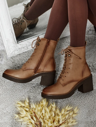 Bottines pour femmes en cuir écologique à talons Zeltra